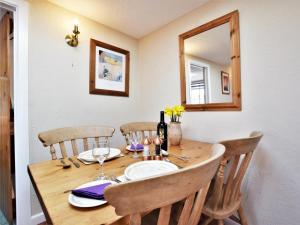 1 Bed in Swanage oc-dc098