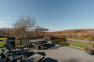 Belleayre Barn - Historic Barn wit Mountain Views & Sauna