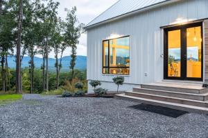 Birch & Buck - Stunning Views near Hudson & Hunter