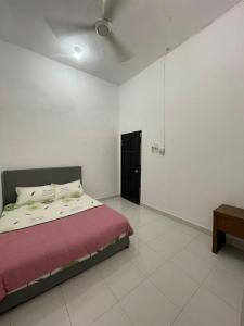 Cozy Family Stay Near Beach, Airport & Stadium
