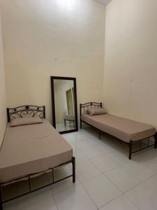 Cozy Family Stay Near Beach, Airport & Stadium