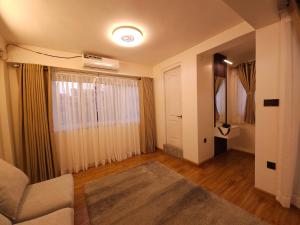 Himalayan Apartment
