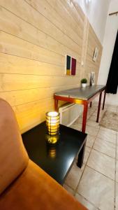 Studio Loft atypique, calme et lumineux avec cour privative ensoleillée, plein centre Marseille 6e