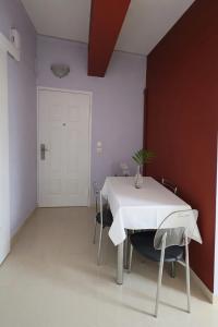 Piraeus Studio Royal No1