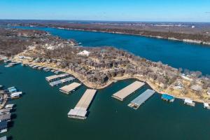 22 Mile Marker! IndoorOutdoor Pools, Hot Tub! New
