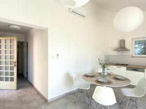 Villa Mateja, Beachfront House