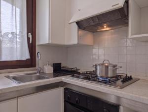 -1 min dal mare- AC balcone e garage