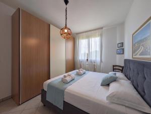 -1 min dal mare- AC balcone e garage