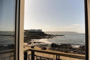 Portstewart promenade apartment with sea views