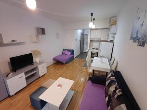 Cozy 2-Guest Skopje Apt, Free Parking