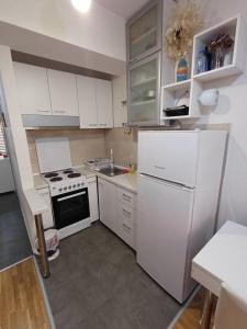 Cozy 2-Guest Skopje Apt, Free Parking