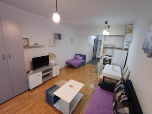 Cozy 2-Guest Skopje Apt, Free Parking