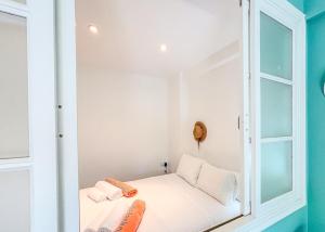 Skol 225 - Beachfront studio in Marbella - Terrace & Pool