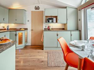 2 Bed in Sandown oc-93900