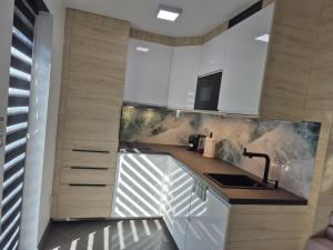 Nowoczesny Apartament Piwna 17a, Śródmieście, klimatyzacja, balkon