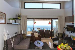 Stunning penthouse in Calaceite with panoramic views