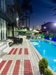 Blue Horizon Apartments