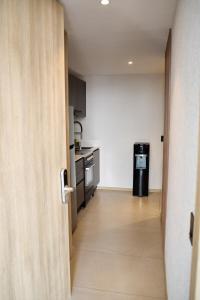 Apartment for 6 people with a pool, gym, coworking space, and parking