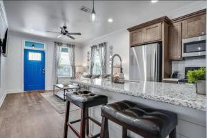 3BR Fais Do Do Suite on Gordon