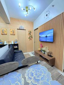 Staycation Close to Naia - 2br with balcony