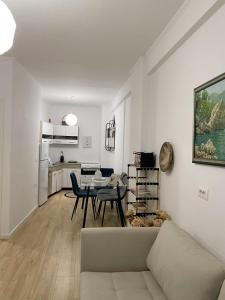 Sunny Cosy Flat in Tirana