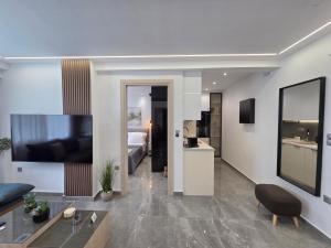 TT Luxury Homes I Apollo - 2BR Super Central Apartment