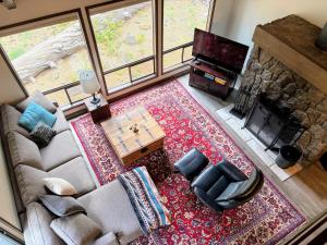 RC8 - Cute & Cozy Cabin