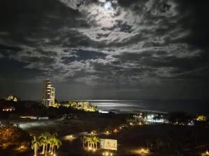Beaches Penthouse with Private Rooftop and Resort Pools