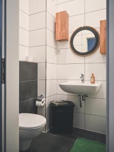 Livemore24 - Apartment 3 in Recklinghausen Hoch WLAN - Smart-TV - 24-7 Check-in und Küche