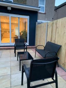 Beautiful Double En-suite Room Free Road Parking