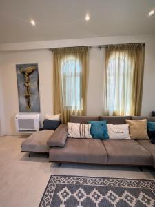 Santorini Drymades Luxury Apartment