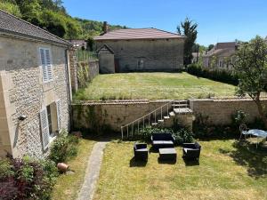 Grande demeure en pierre- gîte de charme 16 pers