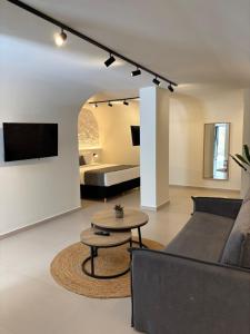 Onyx Hotel & Suites