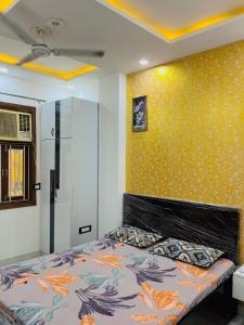 Luxury Apartment with Lift at New Delhi