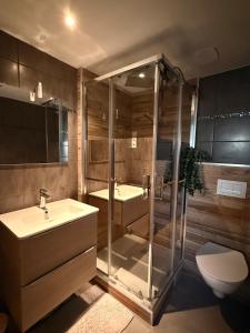 Cozy studio with terrace 5 min to Metro Line 14