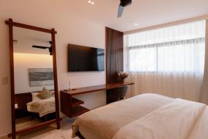 2br luxury on the 38th with beachfront access