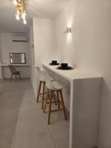 Utopia Kythnos Gaia