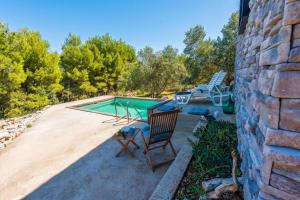 Villa Gordan with Private Pool - Happy Rentals