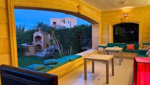 Luxury Comfy Chalet in Marina 7