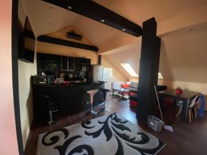 Zoki Retreat