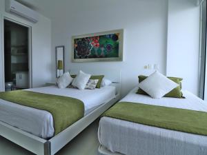 2BR Luxury Beachfront with Direct Beach Access