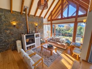 Casa Ensenada vista volcán Osorno y jardín amplio