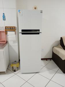 Apartamento 2 quartos 2 banheiros e churrasqueira a carvão