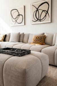 Lux 2BR Skyline by Untitled Stay