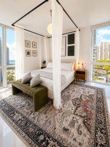 Lux 2BR Skyline by Untitled Stay