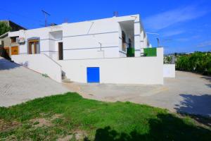 Dori Apartments