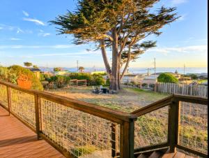 Ocean view-Huge backyard-Quiet neighborhood