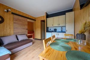 Single-story holiday home by the pond no 7
