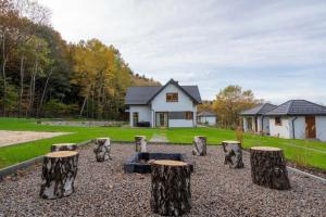 Large holiday villa with garden, sauna and jacuzzi