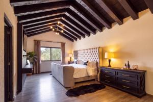 Private Pool, Mountain View, La Escondida 5BR